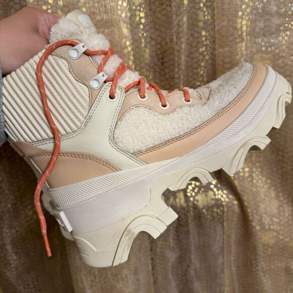 Sorel Brex Cozy Lace Up Boots White Cream Pink Size 7 Winter Boot NEW with Tags - Picture 3 of 11